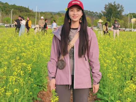 在中国我们不说妇女节快乐,我们说若有气质藏于身,岁月从不败美人~~~#油菜花开#妇女节最好的礼物