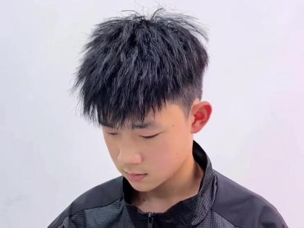 中学生高中生谁烫谁帅的发型它来了#汝城男士摩根烫 #汝城男士发型设计 #汝城纹理烫发 #汝城哪里做头发好烫发好染发好美约品牌