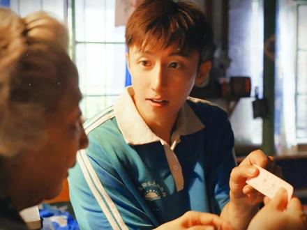 这部剧不是来骗我眼泪的,是来抢我情绪的#岁月有情时 #黄景瑜 #岁月有情时首播观后感