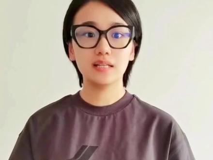 神之一手——对于围棋而言:妙手、神之一手是诸多围棋高手所追求的。心之所向,身之所往;念念不忘,必有回响。愿我们,都能有幸找到人生中的那神之一手!
跟我一起来参加#冠军邀你学成语 的话题活动吧,关注并@聂卫平围棋道场AI课 可以领取围棋冠军明星们推荐的优枢围棋超值体验礼包喔!