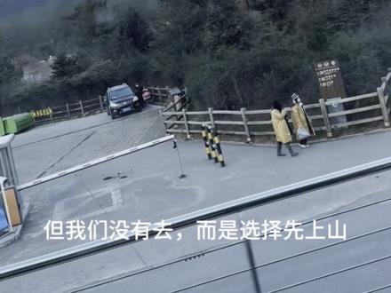 丽江第二天,玉龙雪山!#冰川公园 #蓝月谷 #云杉坪 #青春没有售价 #旅行vlog