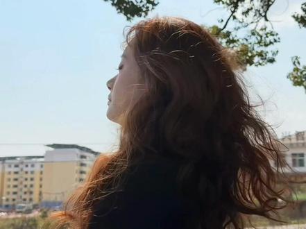 不要过分纠结存在的意义,如果不开心,就来听听张凌赫的这段语音#风很大吹乱了头发 #张凌赫 #张凌赫语录