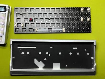 Ev63改装+泰坦国度ultra63x改装,这个方案是针对于喜欢EV63的外观, 对于EV63的驱动和性能不太喜欢的, 这个改装方案要面子有面子,要李子有李子,而且价格很便宜!
#ev63 #泰坦国度ultra63x #星闪双子星 #客制化键盘 #键盘改装