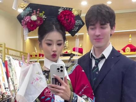 两百块做一回格格!震惊外国人…… #北京格格 #故宫