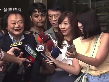 “没出息”火了王世堅,看到后他自己都在打冷笑#海峡两岸