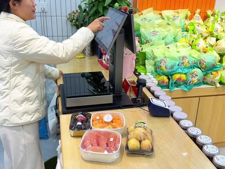 江永香柚其实是一款在南方很受欢迎,在北方却水土不服的水果。