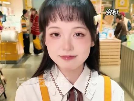 员工入职要改“鼠”姓,叫消费者“主人”?“三只松鼠”回应。