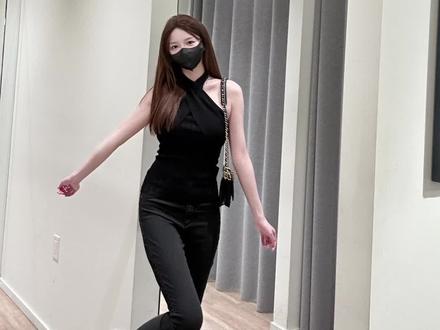 逛街Vlog更新啦~看看奥特莱斯的拉夫劳伦🫡
#奥特莱斯 #ootd穿搭 #加拿大 #海外生活 #生活碎片