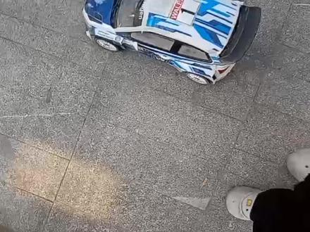 这也是美嘉欣一贯的优点,为了能让更多人加入RC,把车出厂调的非常适合新手。上纯属个人观点,不喜勿喷,谢谢#美嘉欣#rc遥控车 #模型车 #美嘉欣