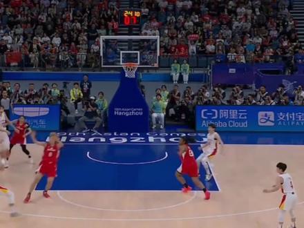 1米7成为中国女篮巨人,破格进入国家队的李缘逐渐发光,未来可期 #中国女篮 #李缘 #篮球 #亚运会 #李梦