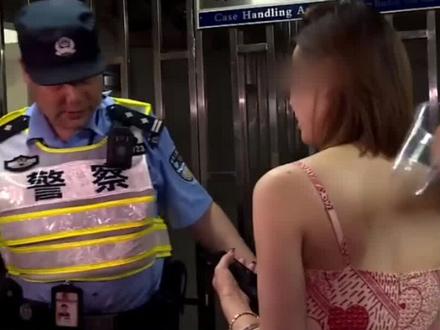 富家女:我包60几万,民警懵了#案件 #富家女 @抖音小助手