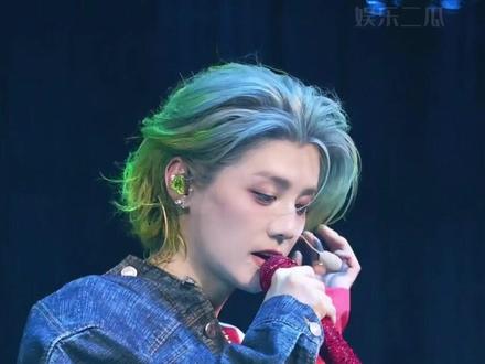 明明一个月前“商务归零”,为何鹿晗官宣新商务?了解他的影响力,才知啥叫降维打击#鹿晗 #鹿晗新商务 #关晓彤 #影娱热点团 #内容启发搜索