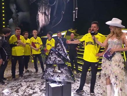 豆豆:魔男对不起但是ropz来了以后我们真的王朝了#vitality #apex #csgo #奥斯汀major #ropz