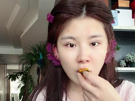 张白鸽现实中没人追,请教粉丝找什么人合适?#张白鸽#情感@张白鸽🕊️