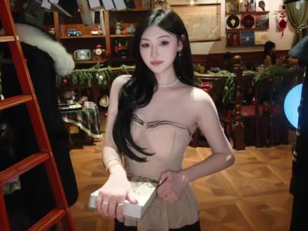 30岁未婚未育在贵阳独居女博主 和闺蜜约会吃吃喝喝拍千金照的一天VLOG#vlog日常 #独居日记 #闺蜜照 #VLOG #30