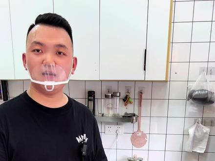 煎饼容易碎边问题,跟大家分享一下我的经验,饼要摊到边,鸡蛋摸到边,铲刀贴着边,感谢支持🙏#餐饮创业