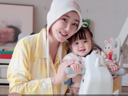 带娃太累,我有带娃好搭子 #放养式快乐妈妈 #聪明小脑袋国宝也可AI #抖音商城大牌钜惠 #金牌育言家 #人类幼崽六一快乐