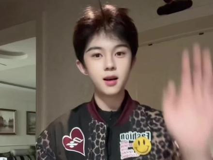 你们要的教程来了#君笑摇 #刘君笑 #婴儿肥 #冷脸萌 #舞蹈教程