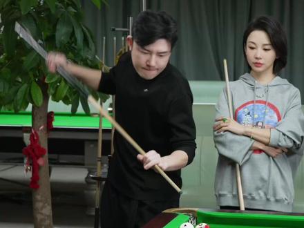 对着墙打也不是不行! #潘晓婷 #台球 #台球教学 #潘晓婷教你打台球