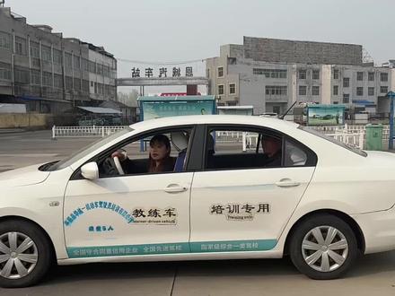 练车累了,跳个高尔夫#高尔夫 #驾校学车