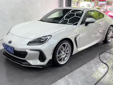 #夜峠 #jdm #brz #改装车 #sti
BRZ小改怡情,不求为改而改。
但求样样精致,看着你慢慢成长成我梦中情车的样子。