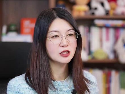 马斯克豪赌,特斯拉变成“机器人公司” #马斯克 #optimus机器人#人形机器人 #财经