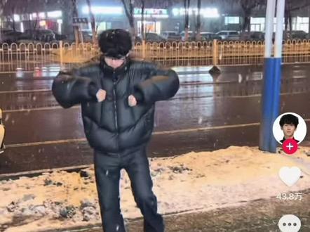 这下白菜真对我笑了#白菜对我笑 #感觉 #浅跳一下#抽象