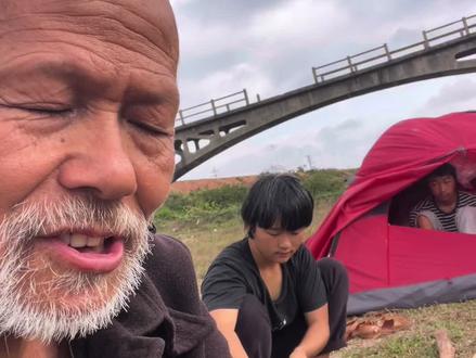 武术世家,书香门第,浪迹天涯,一路行善