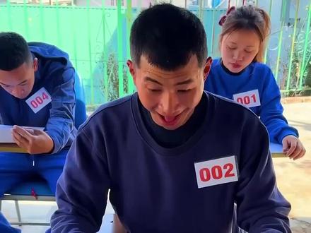 搞笑一家人。#儿童学画画视频 #妞妞的画短剧 #小不点爱画画