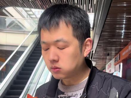 来到四喜美食学习肠包蛋,工作人员很细心很耐心的回答问题,为四喜点赞。#胖园园自助老火锅 #长沙自助餐 #四喜美食 #肠包蛋 #宁乡自助餐