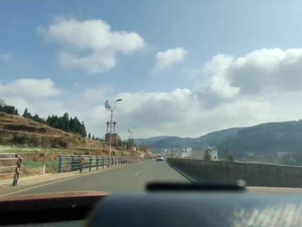 #新手驾驶 高速公路前面紧急刹车你该如何处理