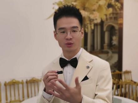 少年派创始人洪浩轩
也是全网年龄最小的一位主持人
11岁的年龄,80万粉丝
不耽误学业的同时,是如何练就主持的一身本领呢?太厉害了
#酷帅西装型男 #洪浩轩 #婚礼主持 #小孩哥 #主持人