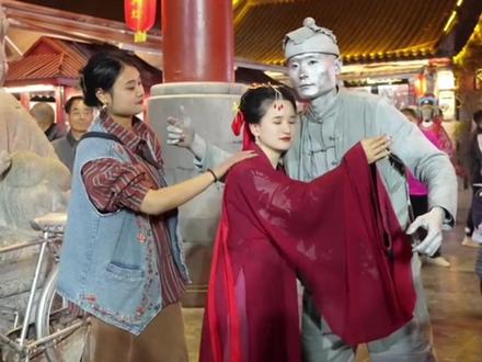 十三朝古都西安 、网红银人阿少迷倒了多少痴情 、🤣瞬间的精彩留下的是永恒的怀念,不负到此一游 …..