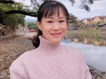 别听世俗的耳语,去看自己喜欢的风景,去喜欢自己喜欢的人!#云水谣#土楼小罗 #爱情