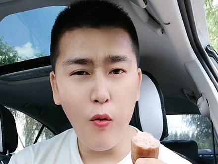 走走就饿了!整点红肠,简单方便。还解饿!#搞笑配音