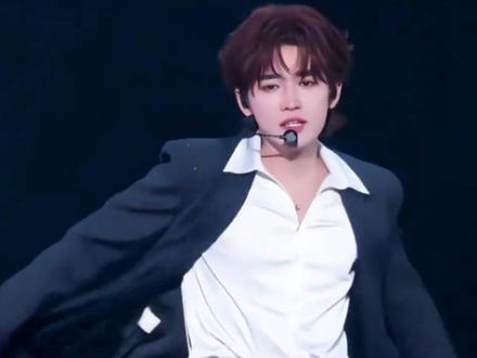 #宋亚轩抽象外表下细腻又真诚 喜欢搞抽象的小孩,偏偏有一颗细腻真诚的心#宋亚轩#时代少年团#时代少年团宋亚轩