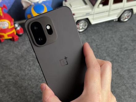 OPPO、一加、真我手机如何更改桌面图标教程,可玩性非常高,不仅有像素图标,还有锤子、iOS、三星、澎湃图标,外观颜值非常好看#OPPO #玩机技巧 #OPPO图标包 #ColorOS #数码科技