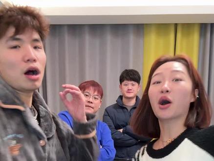 刘阳你再也抬不起头了。 #阿哲和倩怡 #185大帅哥 #情侣