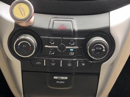 长安老款逸动出风口翻转电机卡住,一般情况是灰尘堆积缺少润滑的原因。#每天一个用车知识 #汽车保养与维护