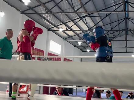 盛力人和李天涛!国家泰拳队2023世界锦标赛选拔赛TKO对手!至此,盛力人和已有三名选手代表国家队出战2023世界泰拳锦标赛!
加入盛力人和!你有梦想我们有舞台!