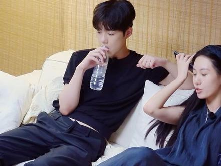 听一下 郑的录音。
#有秘密的我们2