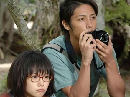 她悄悄长大,只为能配得上你 #电影解说 #日本电影 #治愈 #治愈电影 #纯爱