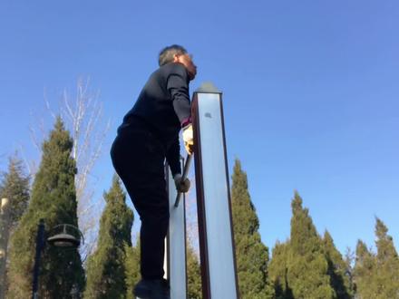#单杠 支撑后倒屈伸上