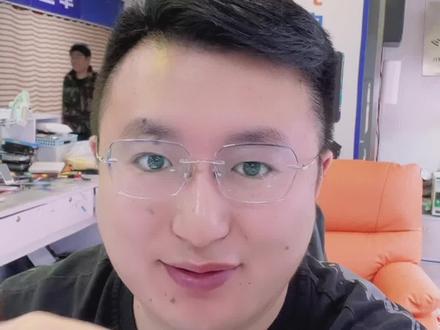 这期视频是讲苹果老手机老系统怎么下载微信以及其他软件。#苹果微信更新#苹果手机 #手机技巧