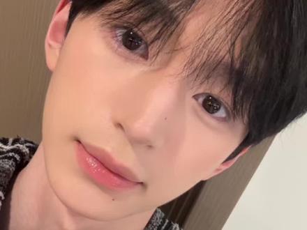 来学这个爱豆同款青春男大妆容!!#新手化妆教程 #美妆#底妆 #化妆分享 #我担秒了全世界