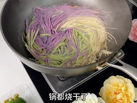 以前我还能忍一忍,现在好了,升级后比大几百的涂层锅还牛!#厨房好物#炒锅#不粘锅
