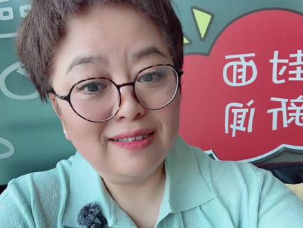 俞浩真不是个土老板! #视频日记 今天聊聊追觅的200多个事业部是怎么来的以及内部赛马给追觅带来了哪些影响。俞浩还真不是那种“人傻钱多”的“土老板”!#追觅俞浩