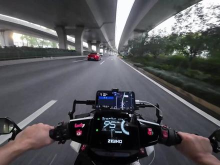 能送但只能送一点...#极核 #送外卖 #让骑行成为一种生活