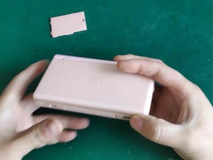 收到一台任天堂NDS游戏机,内存卡丢失,看看如何下载游戏