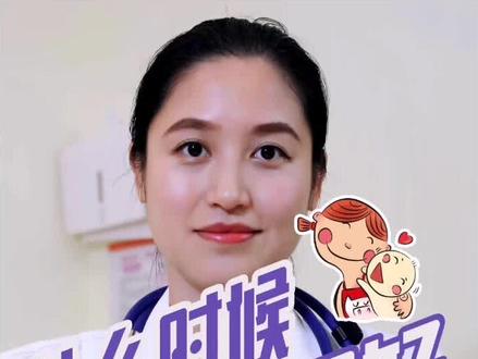 宝宝学游泳的最佳年龄爸妈都知道吗?为什么是这个年龄?看视频